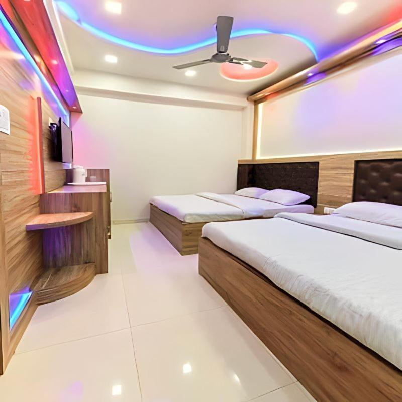 Taj Square A Luxurious Family Homestay Agra  Eksteriør bilde